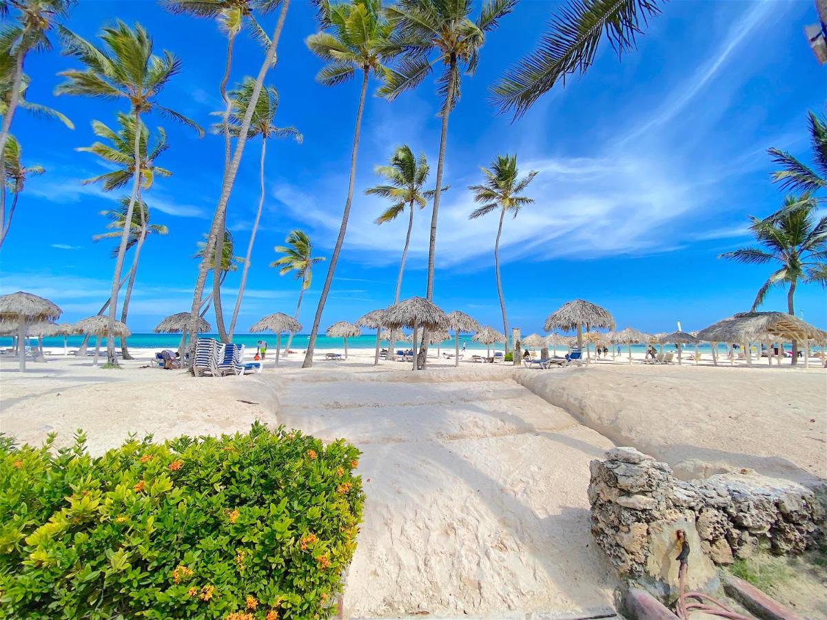 Tropical Villas And Suites - Beach Club, Spa, Restaurants - Playa Los Corales Punta Cana Exterior photo